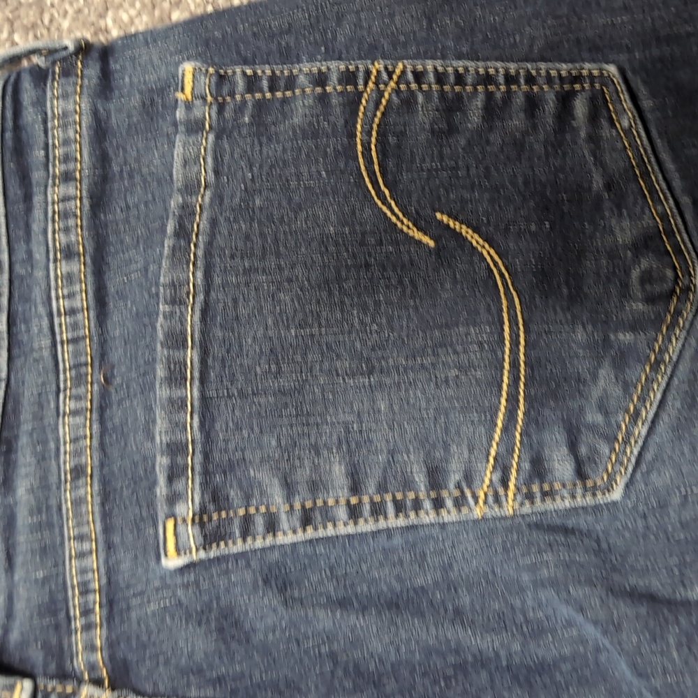 Levi Jeans - Picture 5 of 11